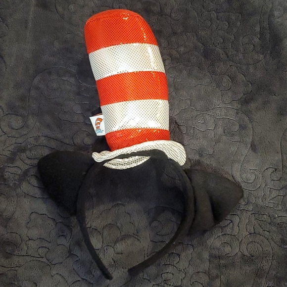 Cat in the Hat 5 pc. accessories - Picture 4 of 6